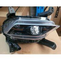 *CLEARANCE ITEM* Hyundai Sante Fe RH LED foglight assembly 2018-2020 92202S1100